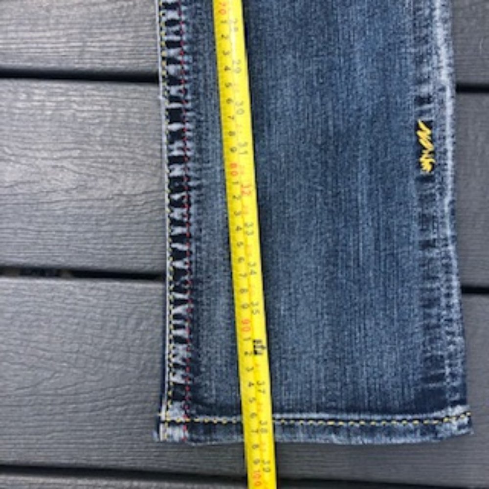Vintage Coogi Women's 7/8 Boot cut jeans PRICE IS FIRM !! - Picture 6 of 6